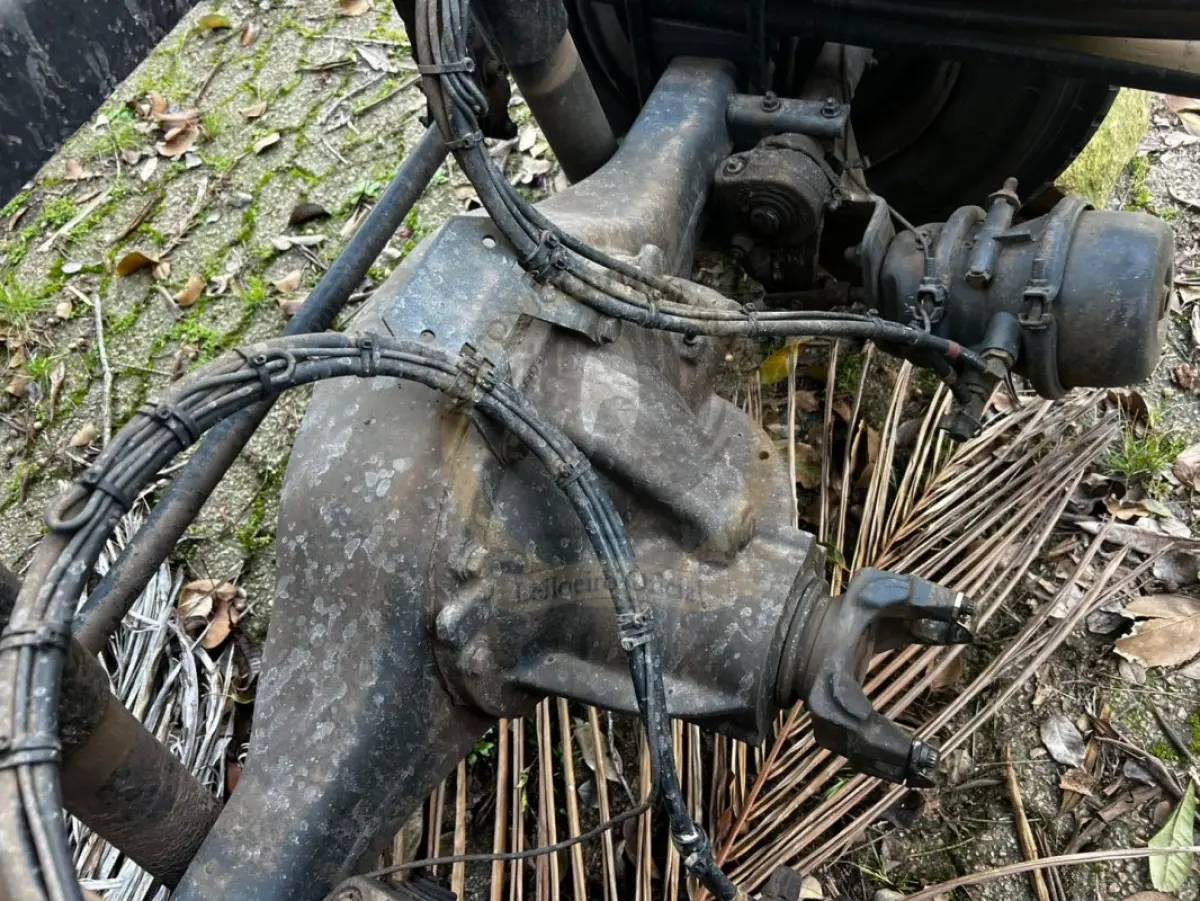 LOTE 001B - Caminhão M.Benz/Accelo 1016 CE, diesel, cor branca, carroceria fechada/cabine estendida, fabricação/modelo 2021/2022 (sem chave)