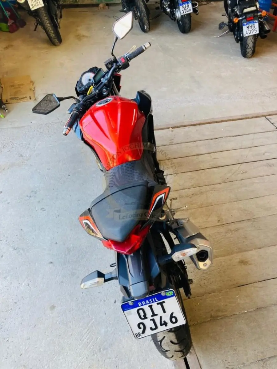 LOTE 007 - KAWASAKI/Z300, fabricação/modelo 2017/2018, placa QIT 9J46, cor laranja.