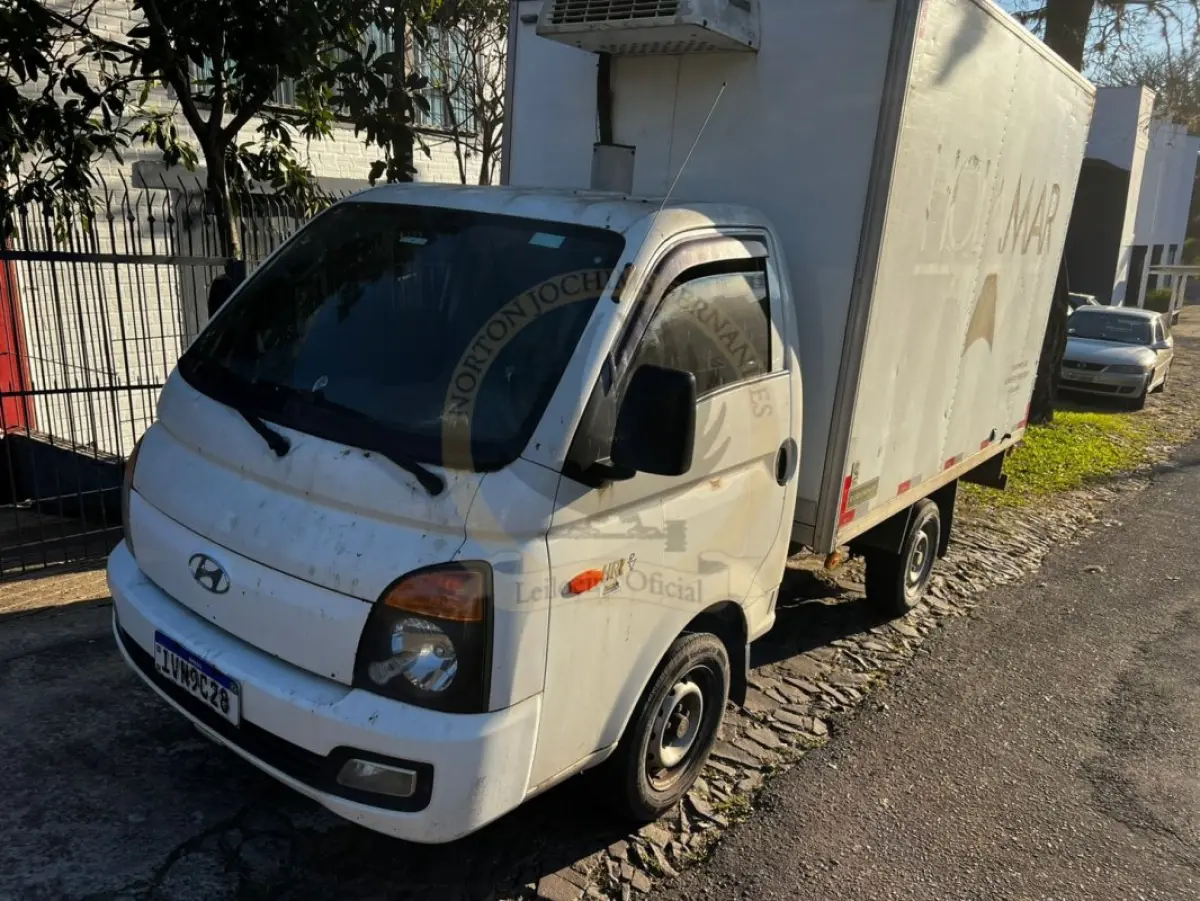 LOTE 002 - Hyundai HR 2.5 TCI Diesel (RS/RD)