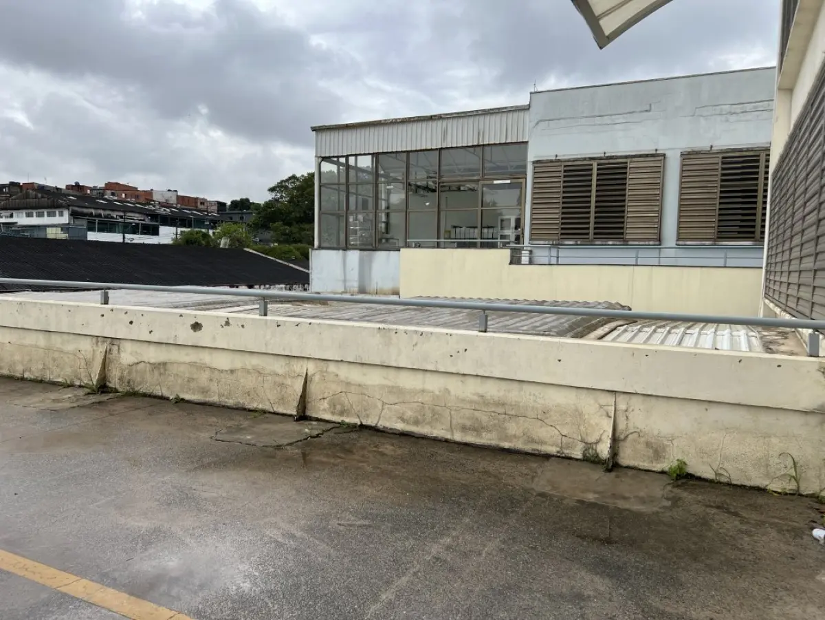 LOTE 001 - O imóvel está localizado no Bairro Planalto em São Bernardo do Campo