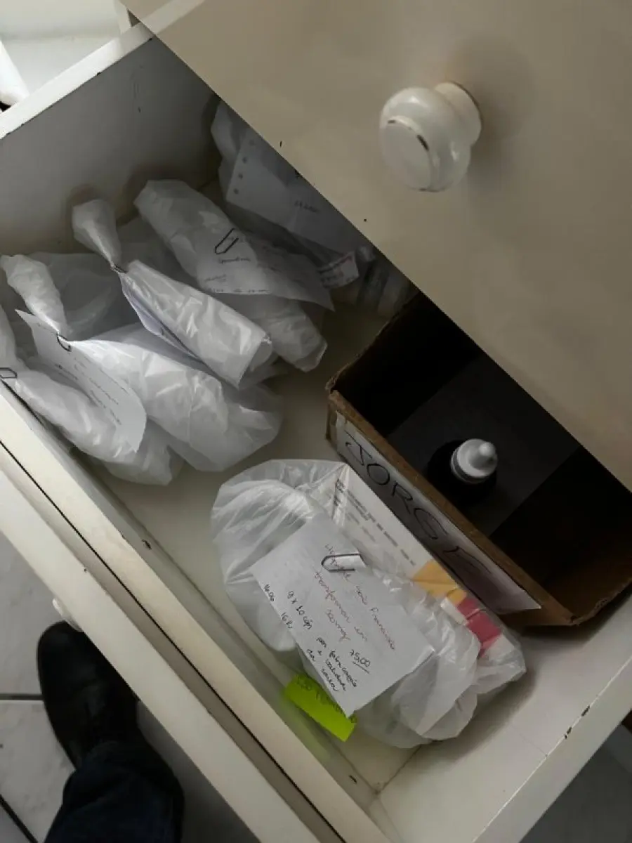 LOTE 000 - FARMACIA DE MANIPULAÇÃO COMPLETA