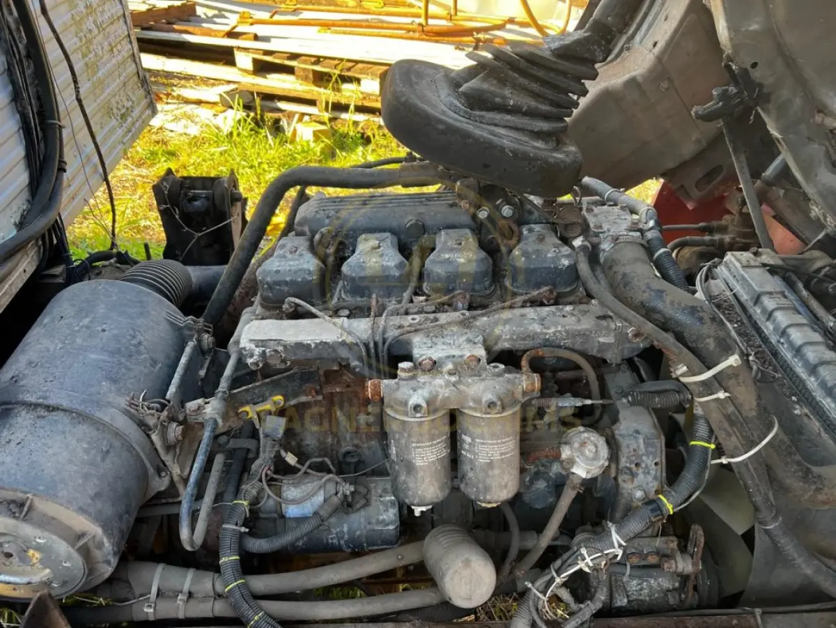 LOTE 003 - VOLKSWAGEN – 8-140 2p (diesel), fabricação/modelo 1995/1995, cor: vermelha (sem chave)