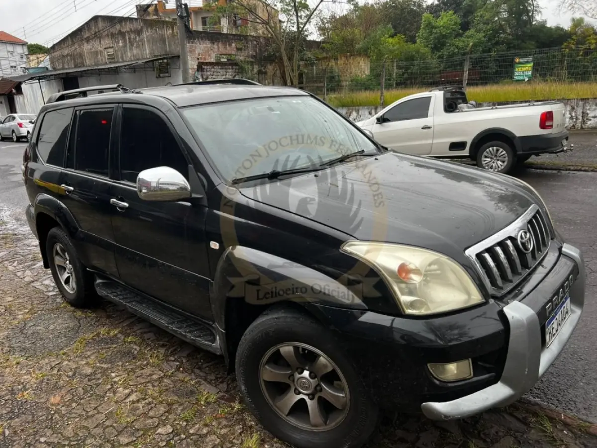 LOTE 003 - Toyota Land Cruiser Prado 3.0 4x4 TB Diesel Aut