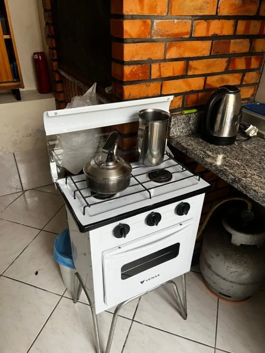 LOTE 000 - FARMACIA DE MANIPULAÇÃO COMPLETA