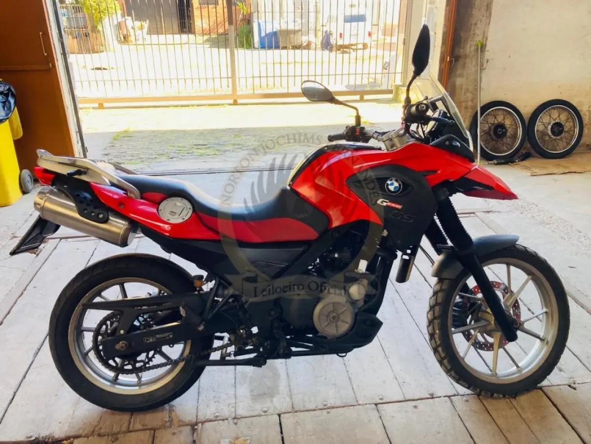 LOTE 009 - BMW/G 650 GS, fabricação/modelo 2012/2013, placa LQR 7616, cor vermelha