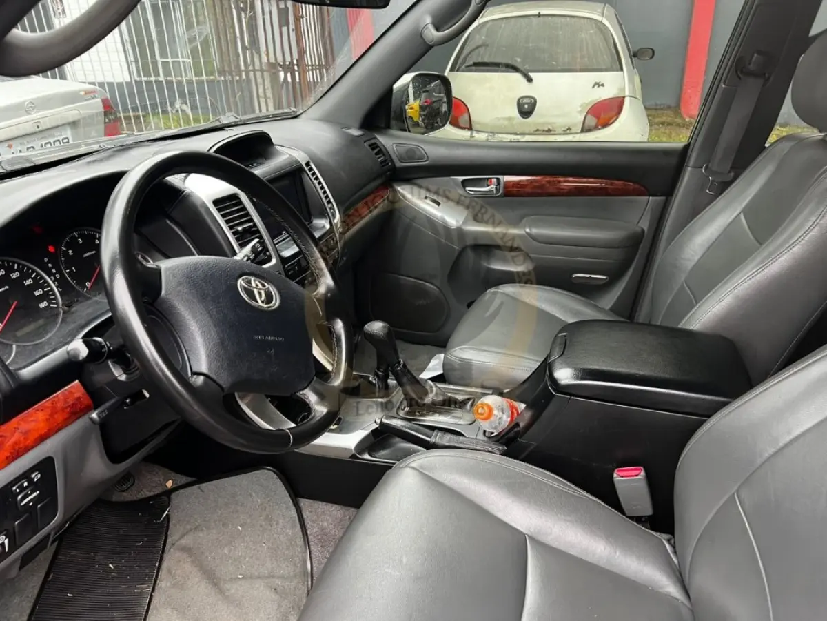 LOTE 003 - Toyota Land Cruiser Prado 3.0 4x4 TB Diesel Aut