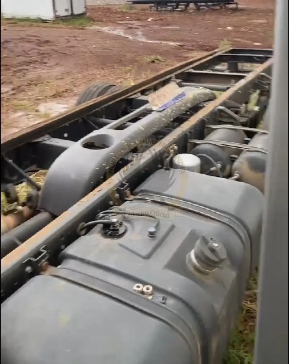 LOTE 010 - Caminhão Hyundai/HD 80, fabricação/modelo 2021/2022, diesel, cor branca, carroceria fechada (sem chave)