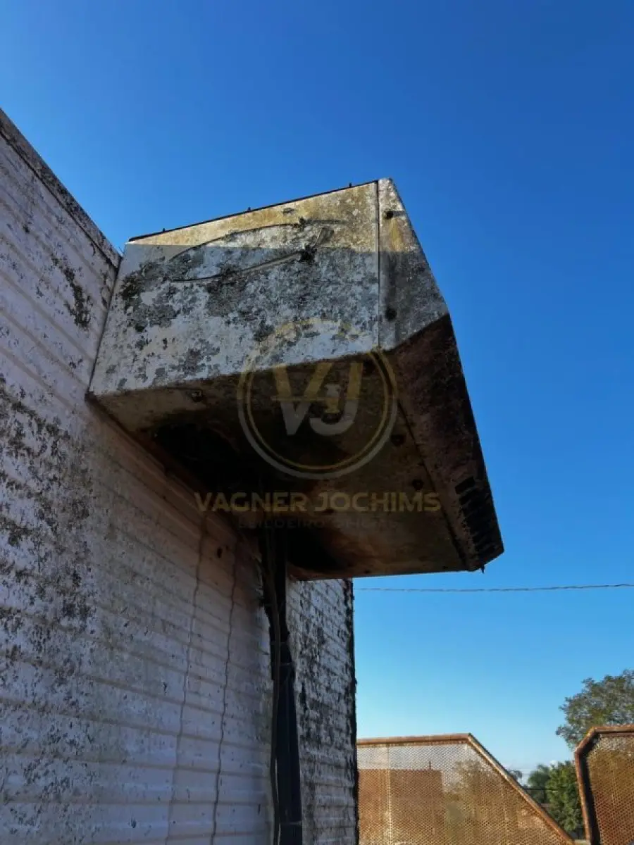 LOTE 003 - VOLKSWAGEN – 8-140 2p (diesel), fabricação/modelo 1995/1995, cor: vermelha (sem chave)