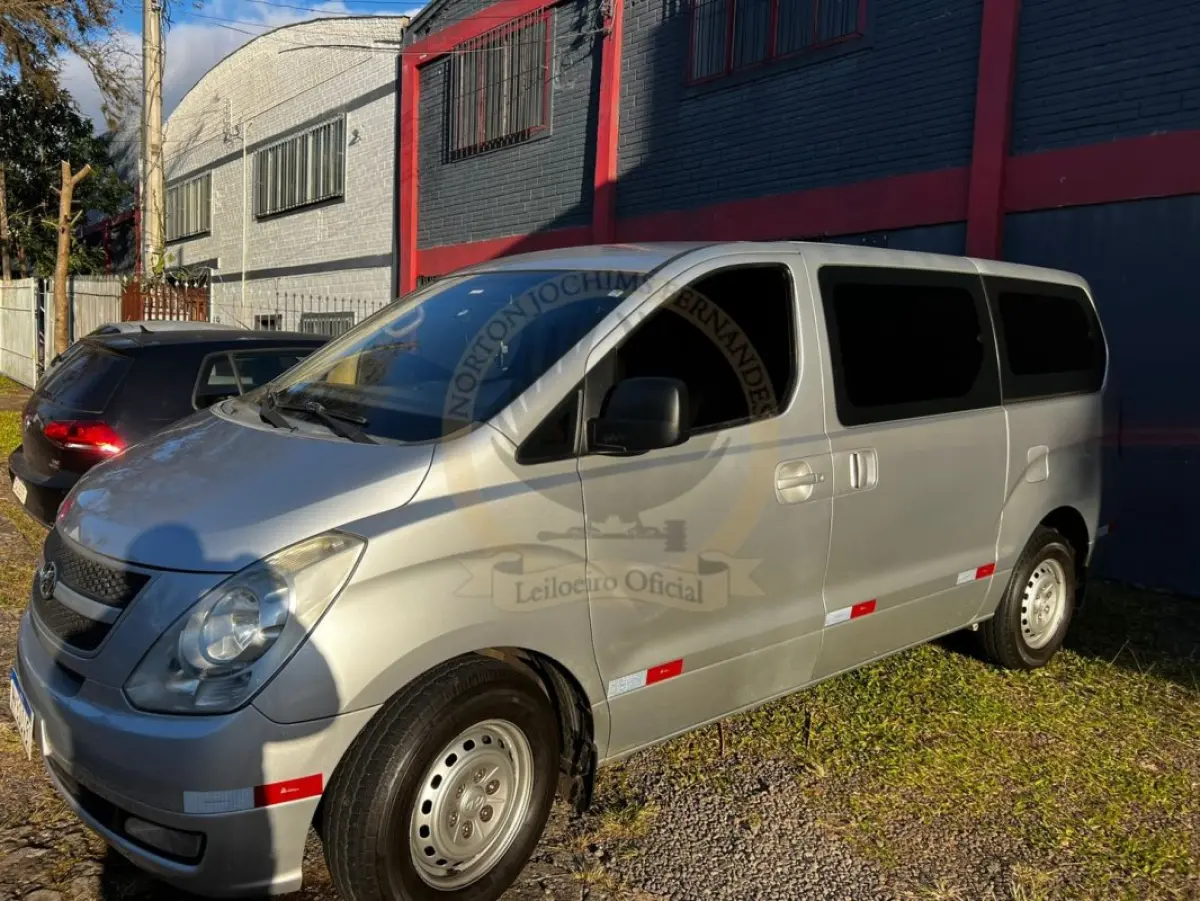 LOTE 004 - H1 Starex SVX 2.4 16V, fabricação/modelo 2008/2009