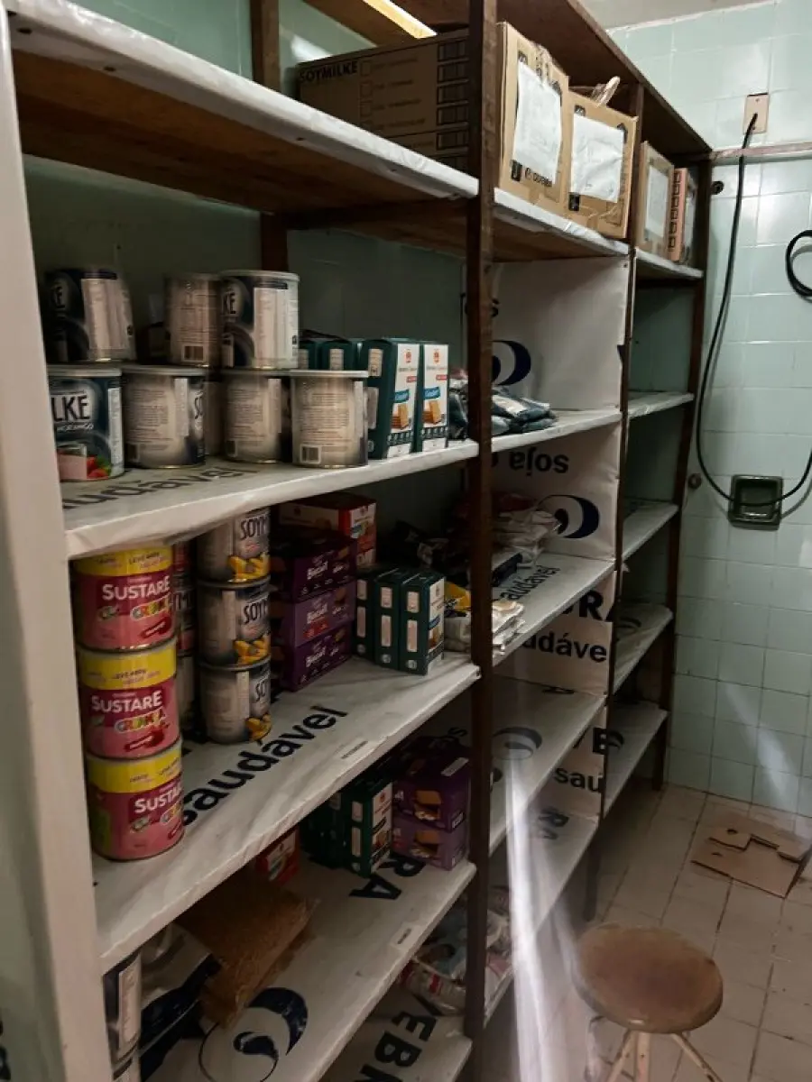 LOTE 016 - Laboratório