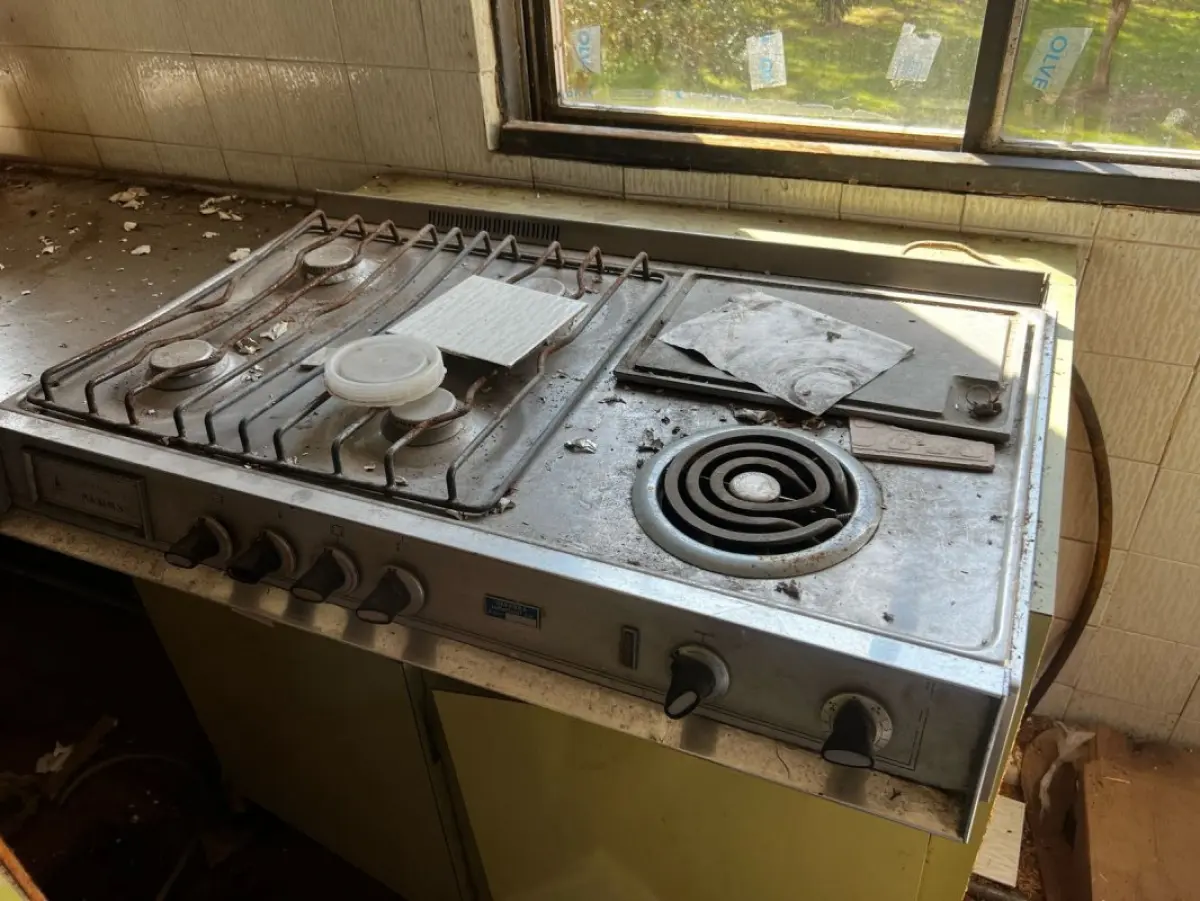 LOTE 016 - Laboratório