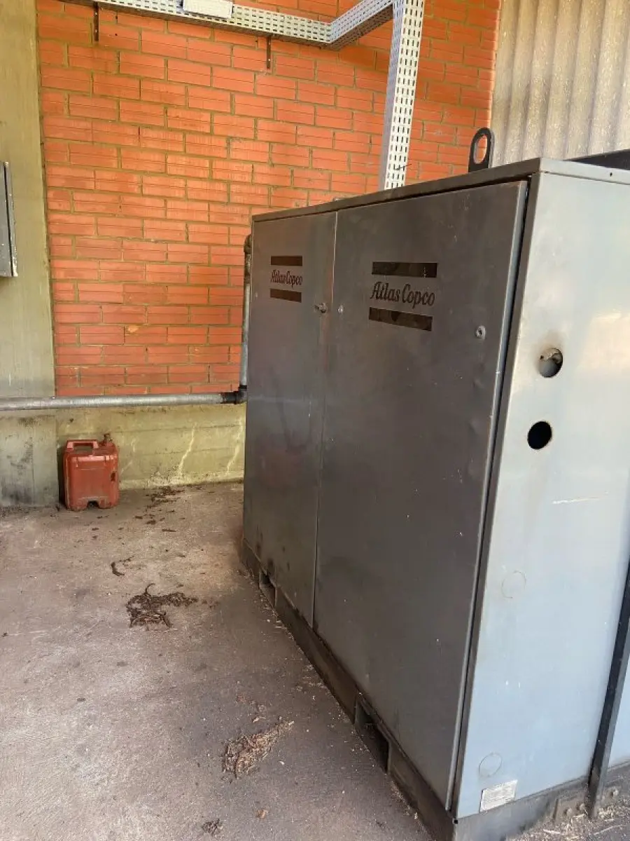 LOTE 027 - Tanque oleo