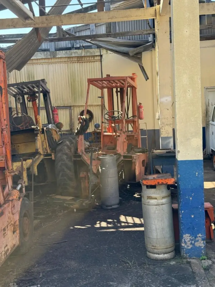 LOTE 001 - Lote sucatas