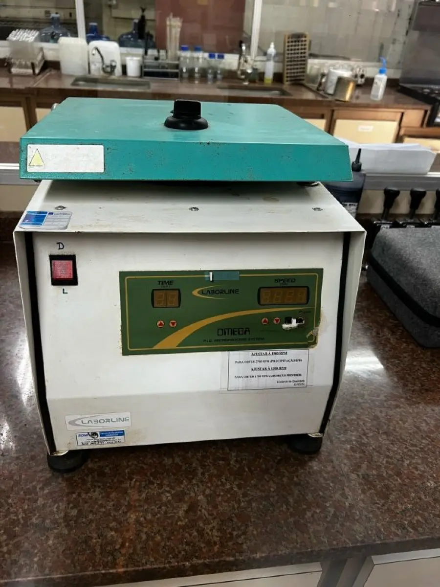 LOTE 016 - Laboratório