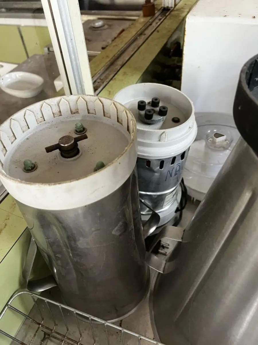 LOTE 016 - Laboratório