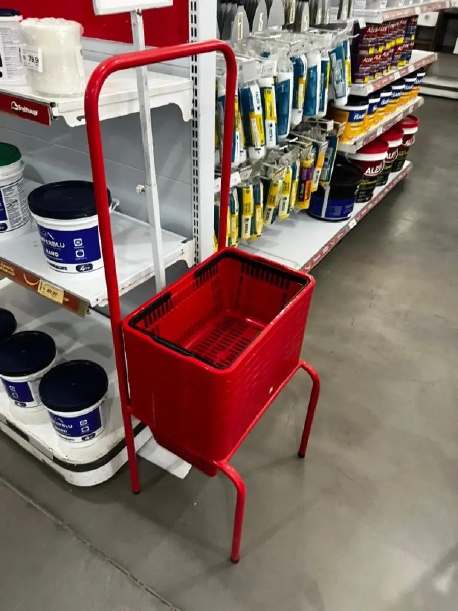 LOTE 002 - Lote englobado de todos os itens de ferragem