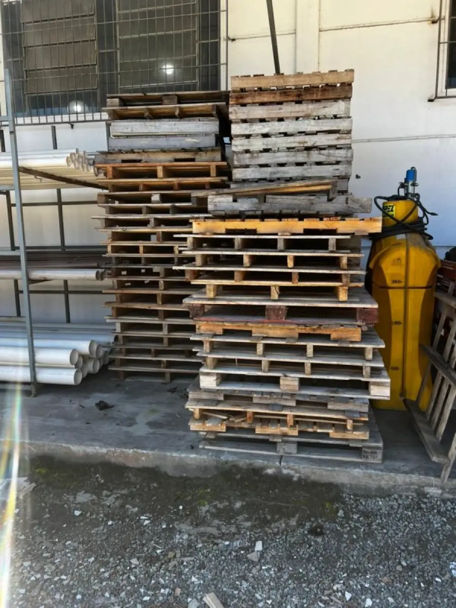 LOTE 002 - Lote englobado de todos os itens de ferragem