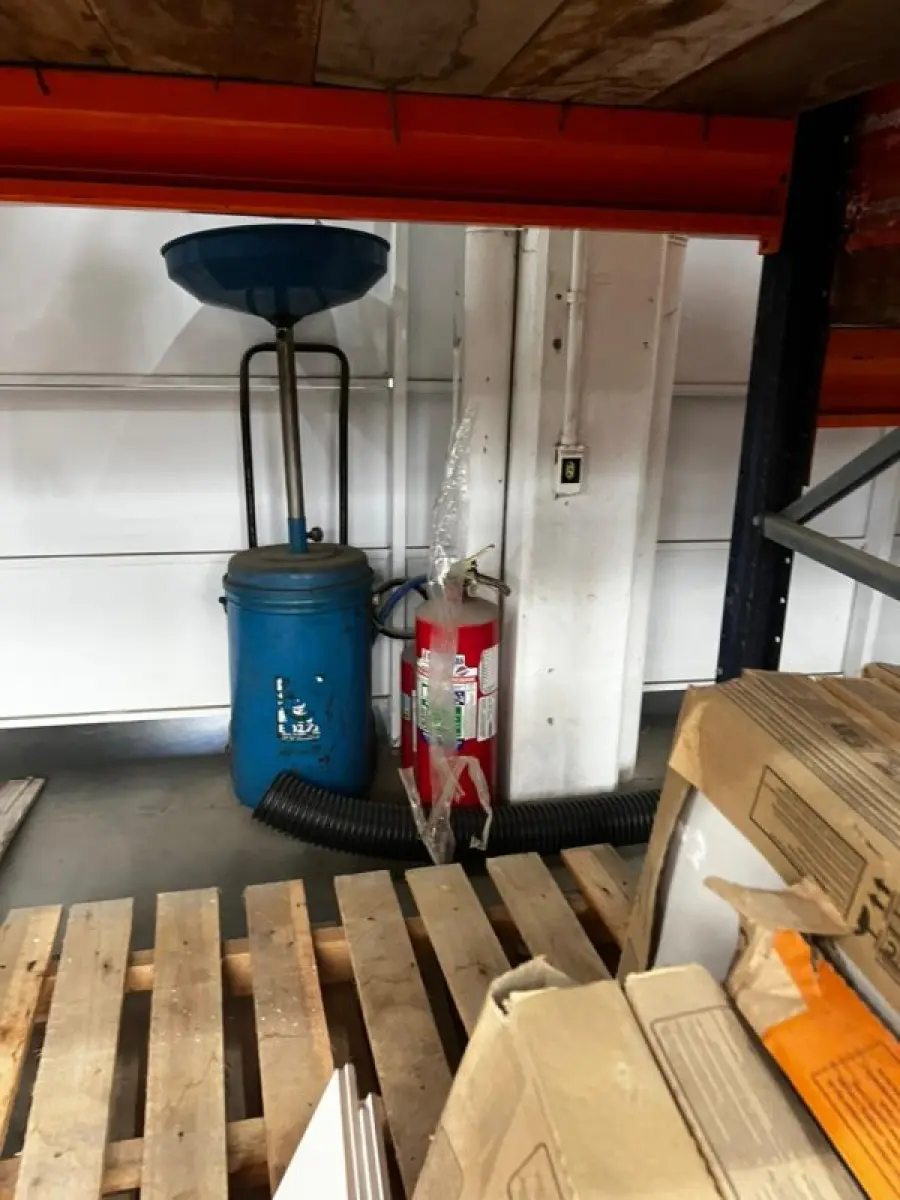 LOTE 002 - Lote englobado de todos os itens de ferragem