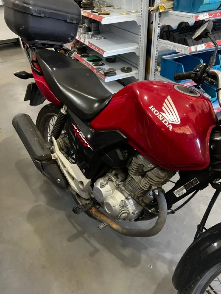 LOTE 003 - motocicleta Honda CG Fan, vermelha 2018/2018