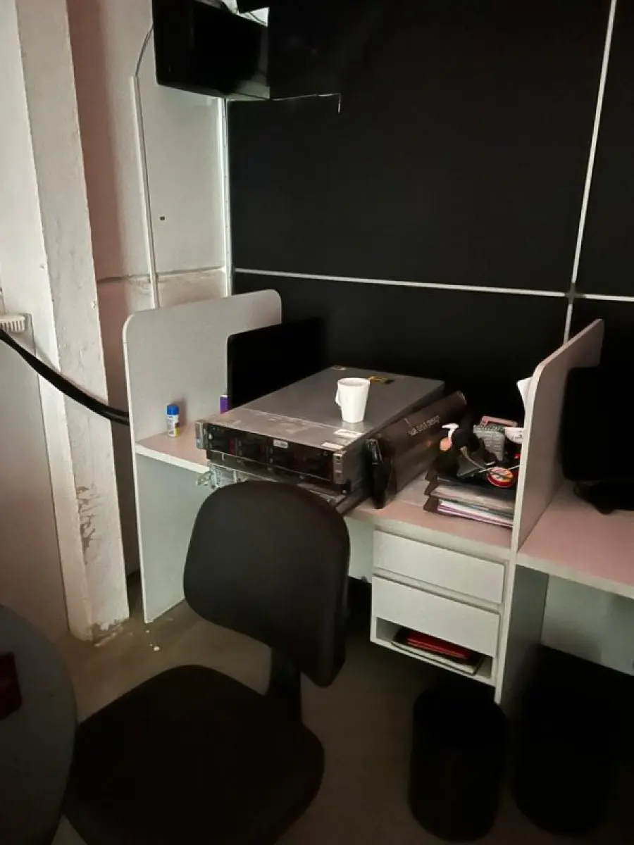 LOTE 002 - Lote englobado de todos os itens de ferragem