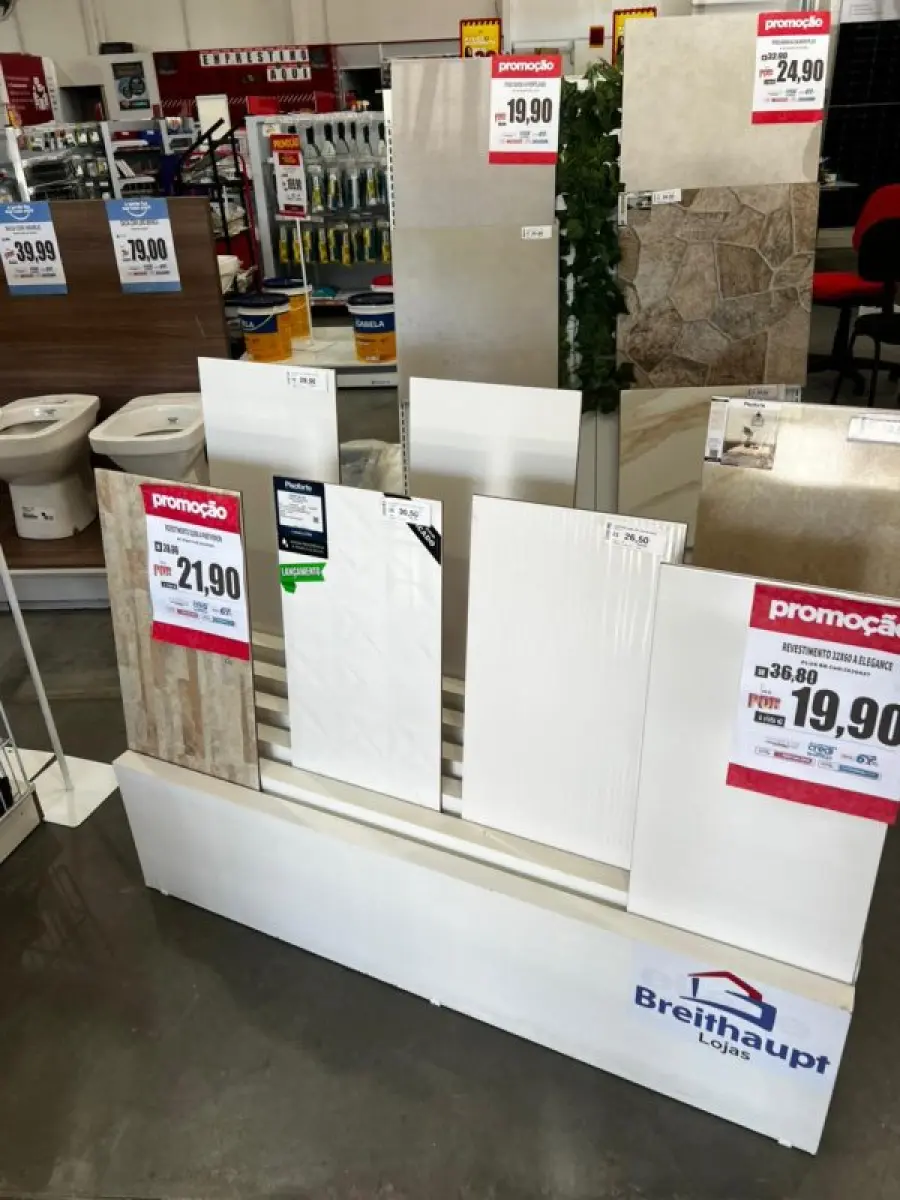 LOTE 002 - Lote englobado de todos os itens de ferragem