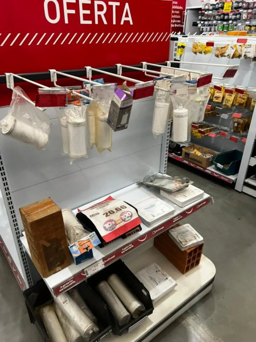 LOTE 002 - Lote englobado de todos os itens de ferragem