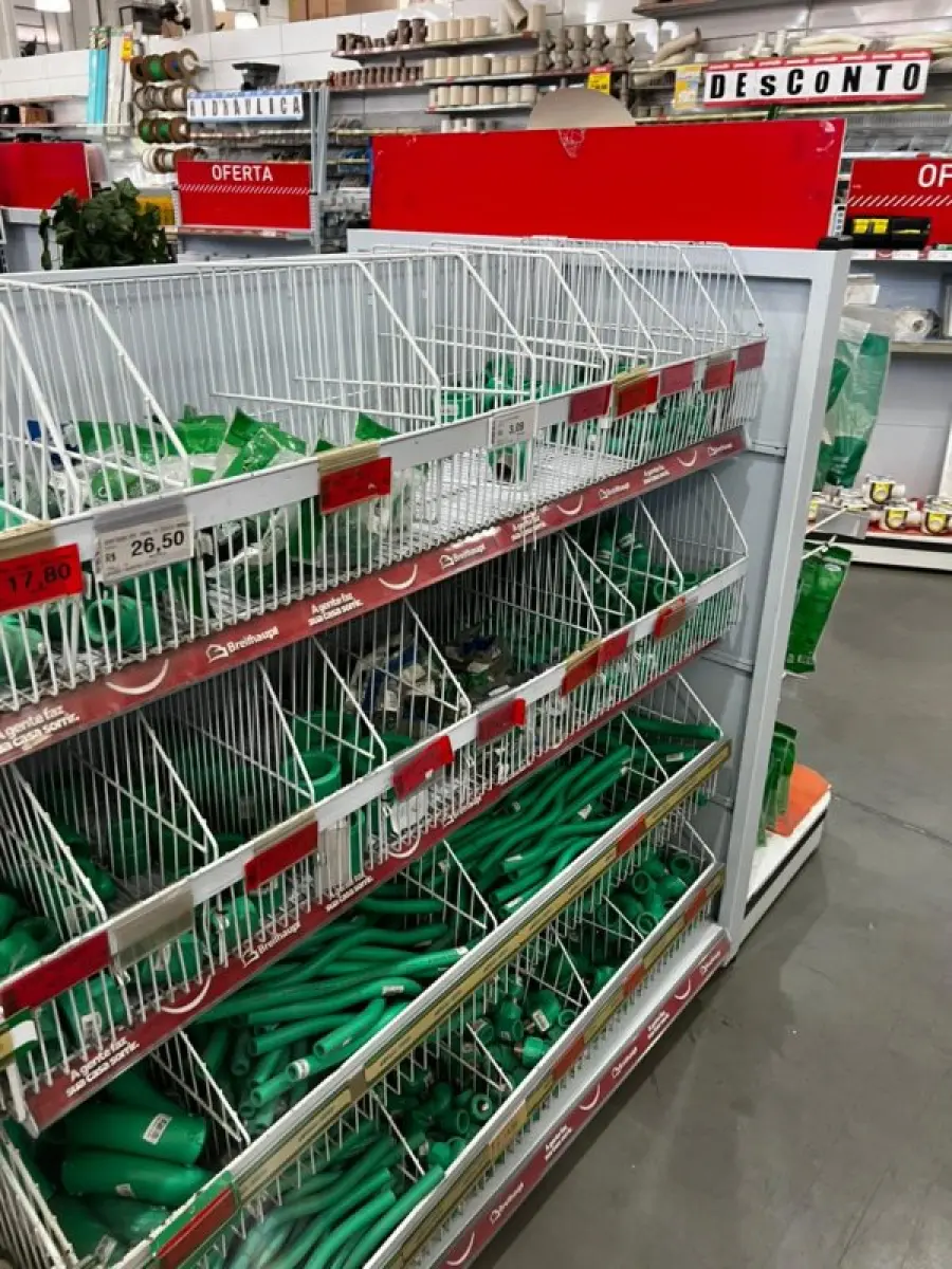 LOTE 002 - Lote englobado de todos os itens de ferragem