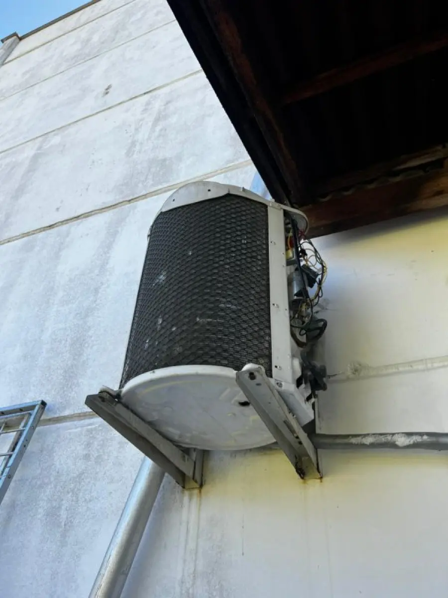 LOTE 002 - Lote englobado de todos os itens de ferragem