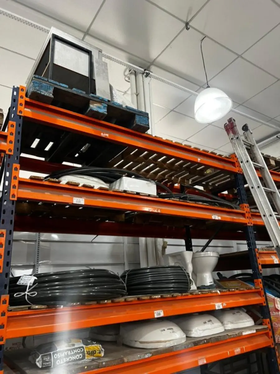 LOTE 002 - Lote englobado de todos os itens de ferragem