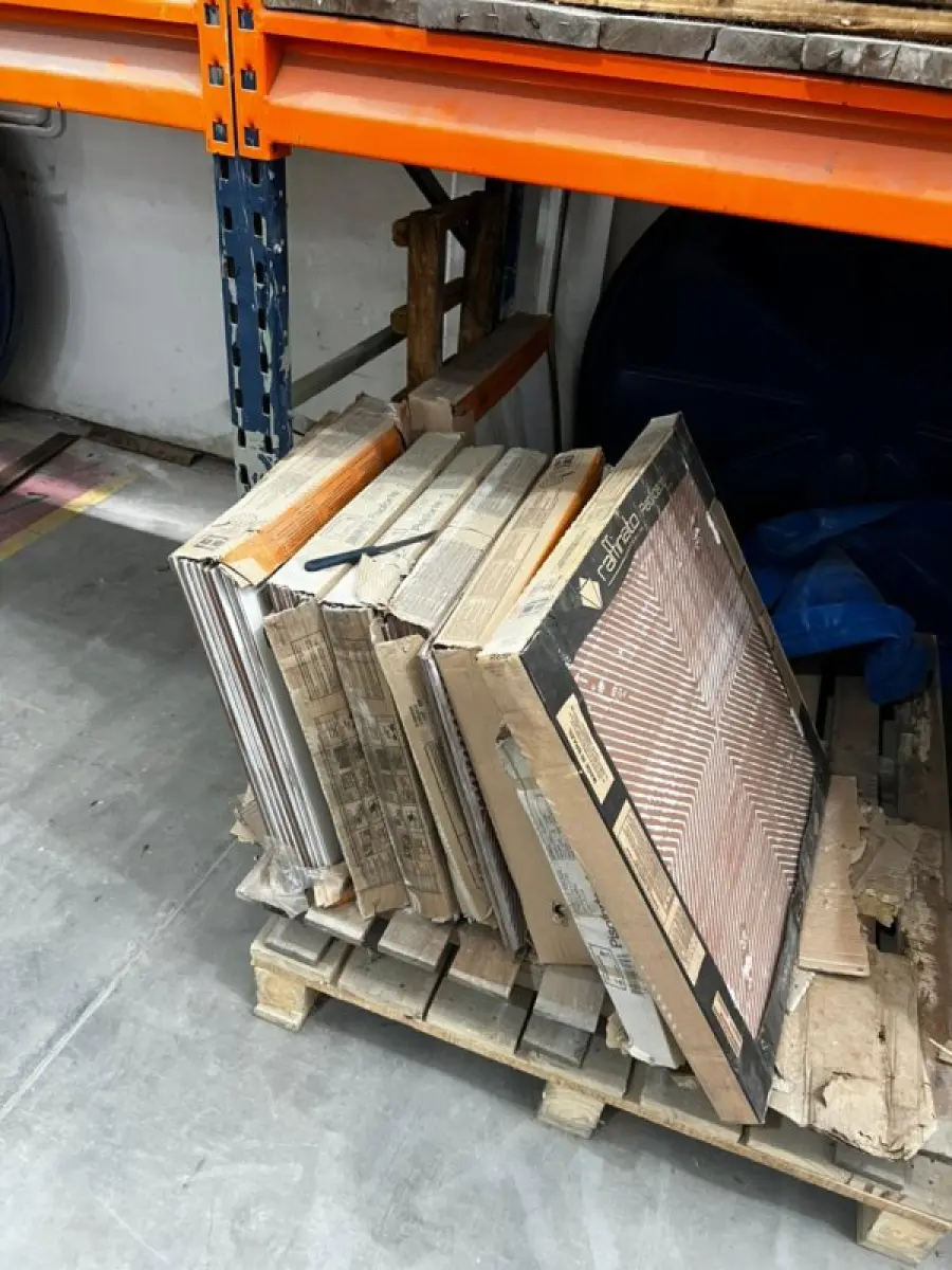 LOTE 002 - Lote englobado de todos os itens de ferragem