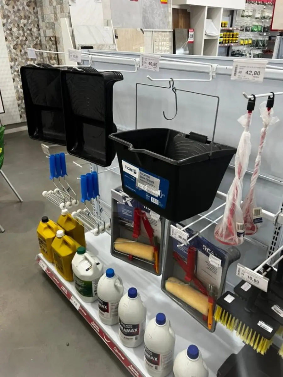 LOTE 002 - Lote englobado de todos os itens de ferragem