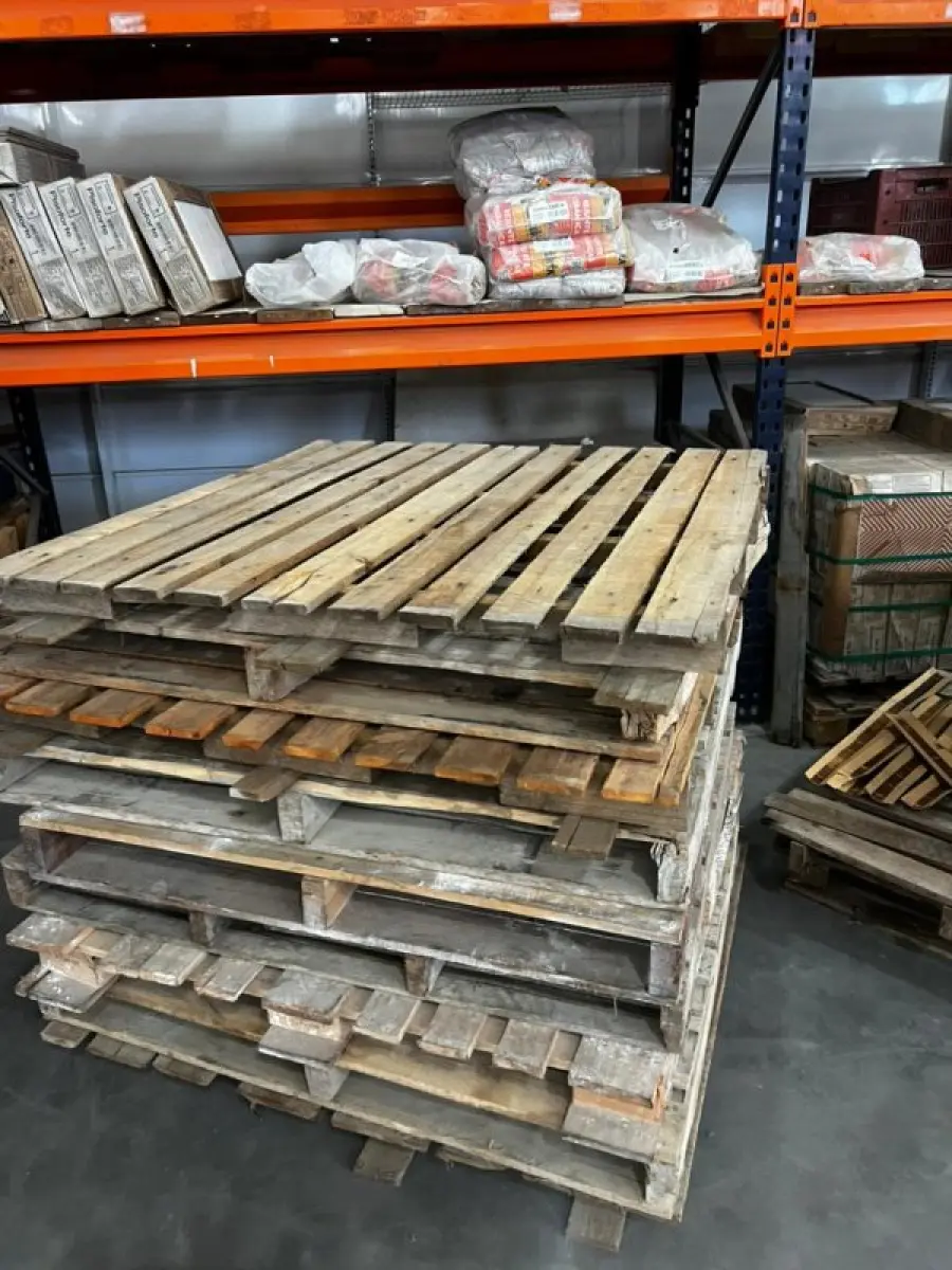 LOTE 002 - Lote englobado de todos os itens de ferragem