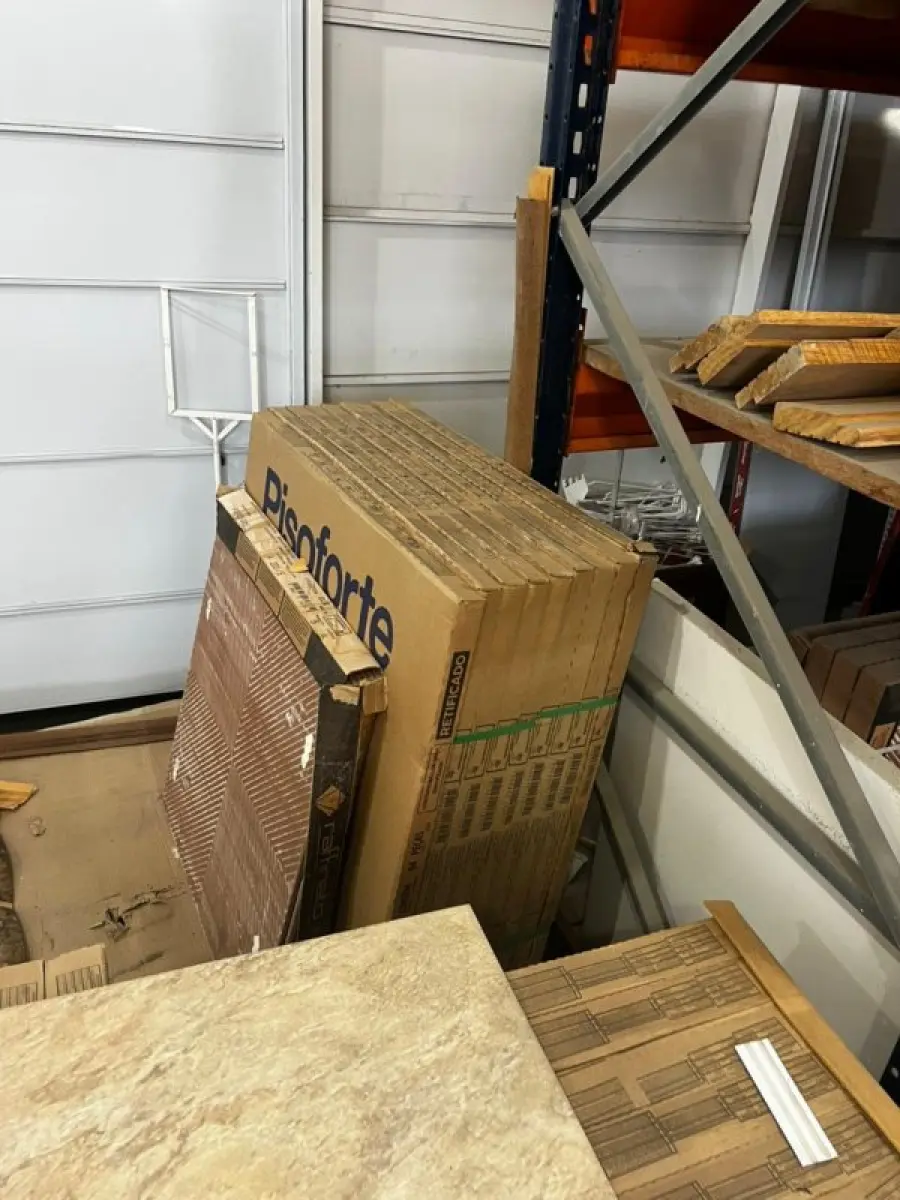 LOTE 002 - Lote englobado de todos os itens de ferragem