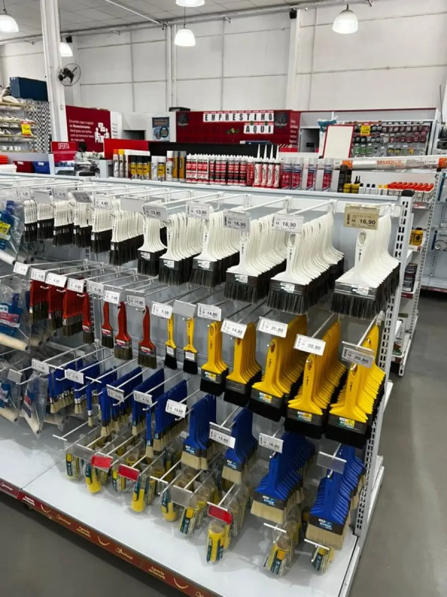 LOTE 002 - Lote englobado de todos os itens de ferragem