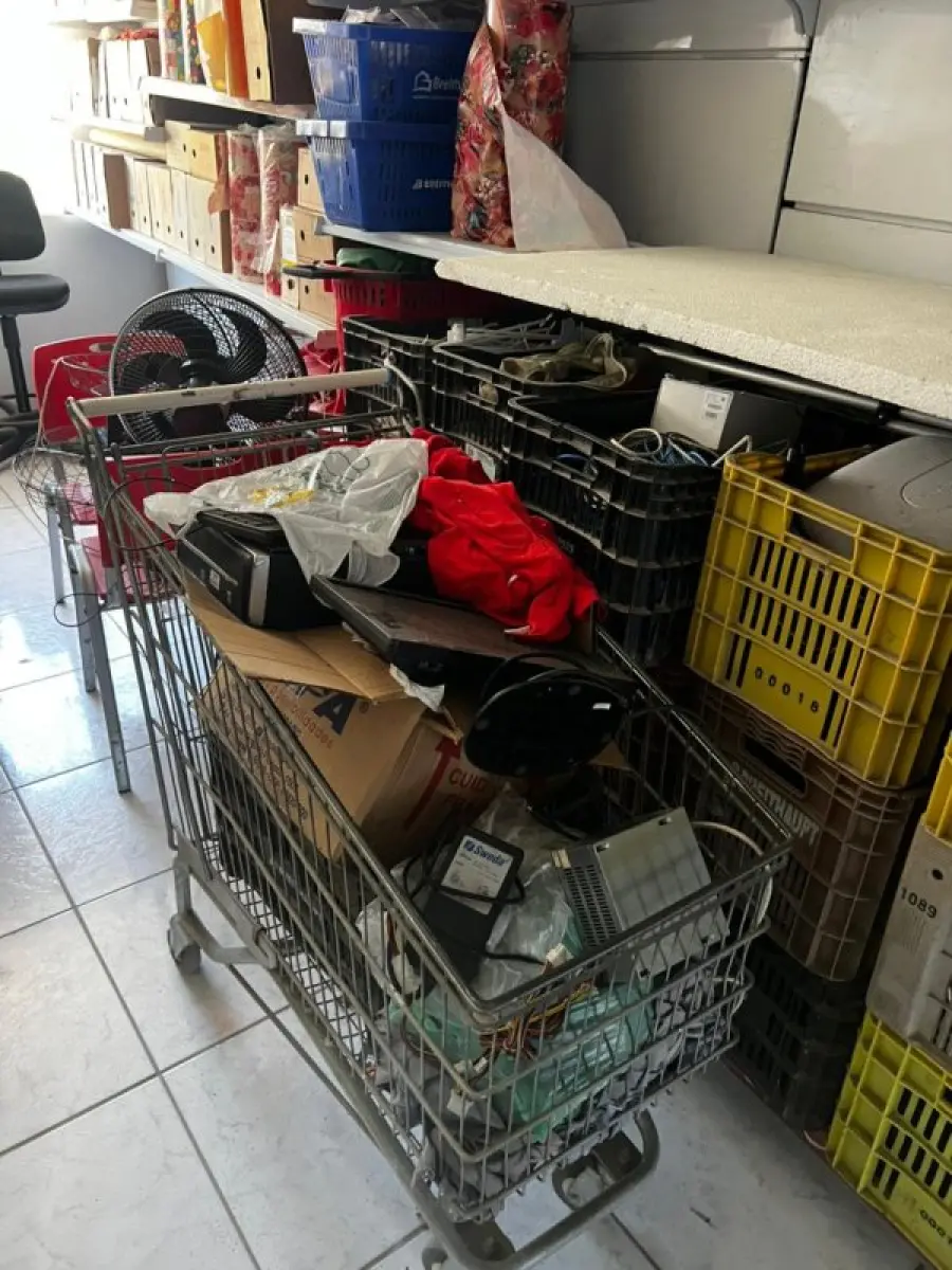 LOTE 002 - Lote englobado de todos os itens de ferragem