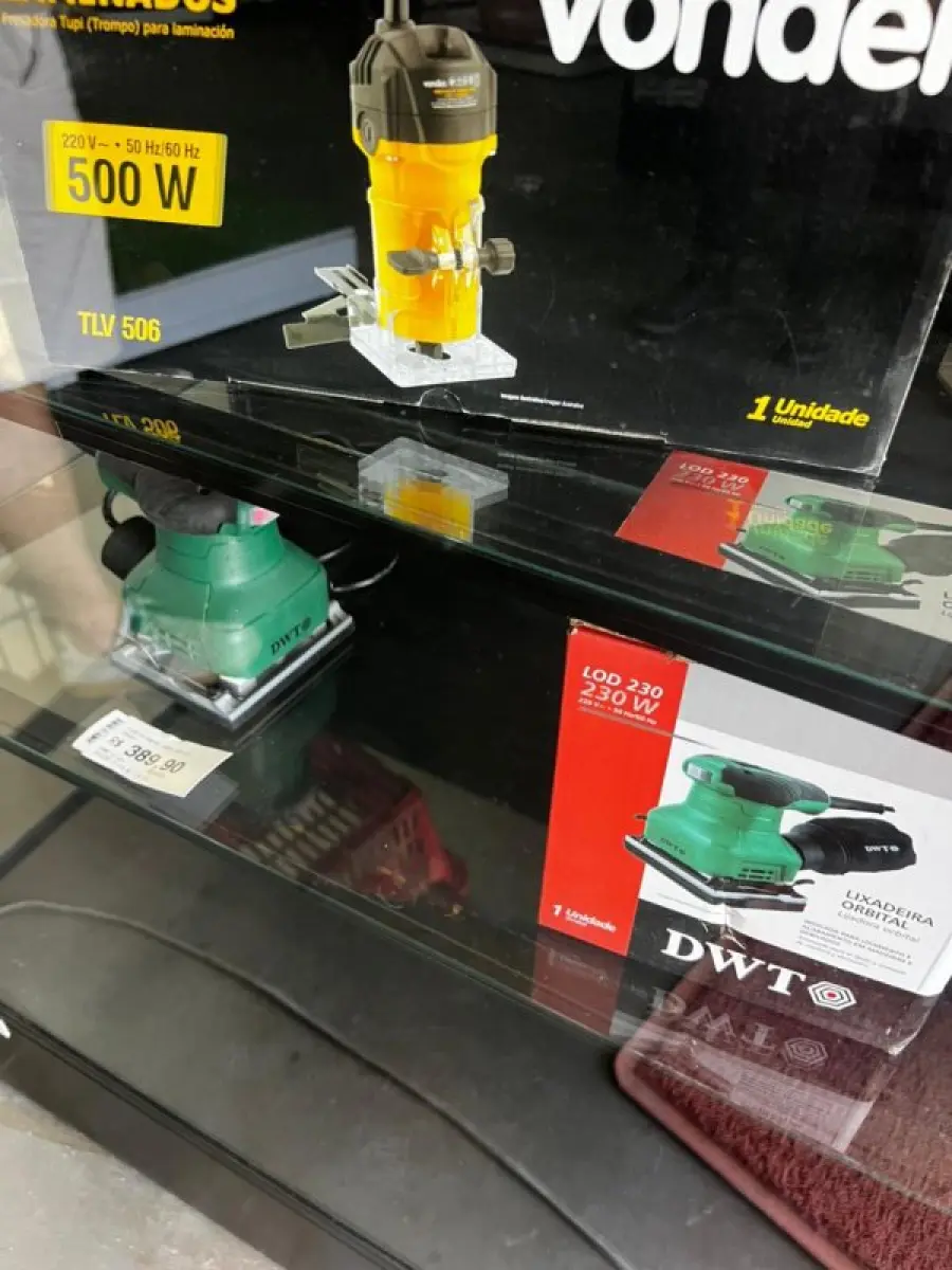 LOTE 002 - Lote englobado de todos os itens de ferragem