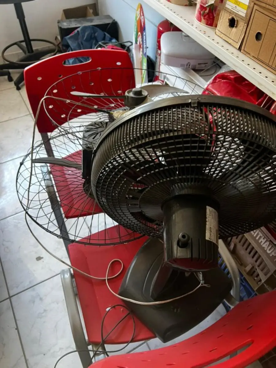 LOTE 002 - Lote englobado de todos os itens de ferragem