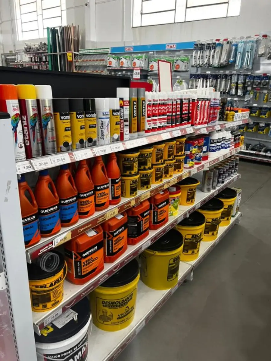 LOTE 002 - Lote englobado de todos os itens de ferragem