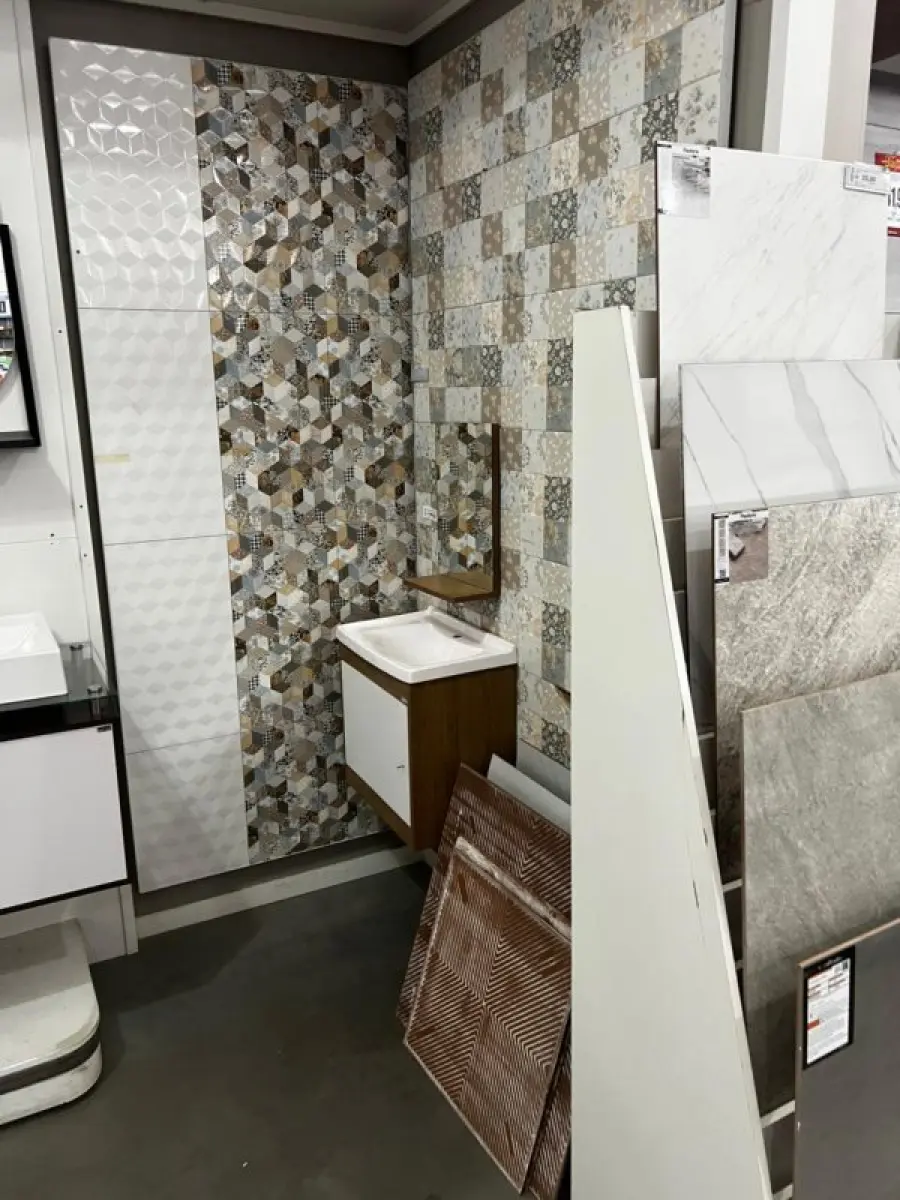 LOTE 002 - Lote englobado de todos os itens de ferragem