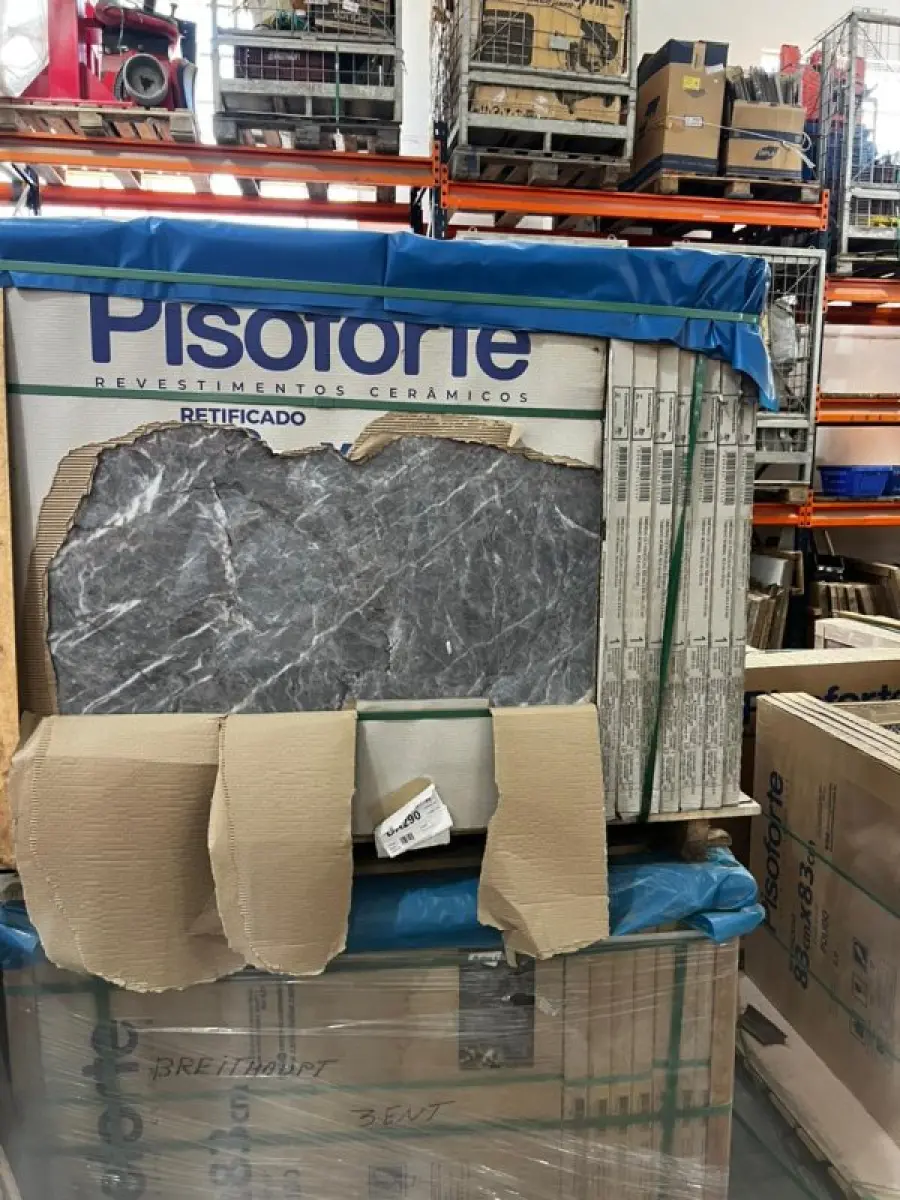 LOTE 002 - Lote englobado de todos os itens de ferragem