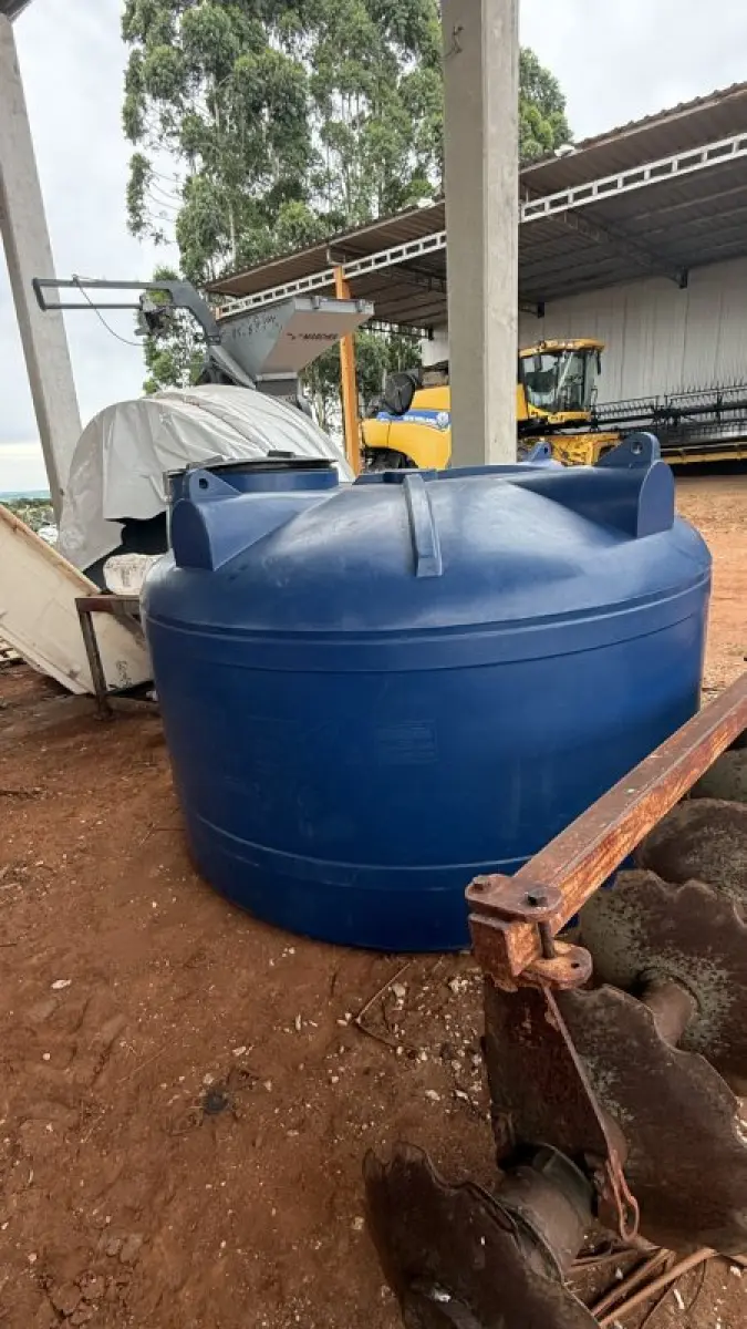 LOTE 116 - 01 Tanque 5.000L