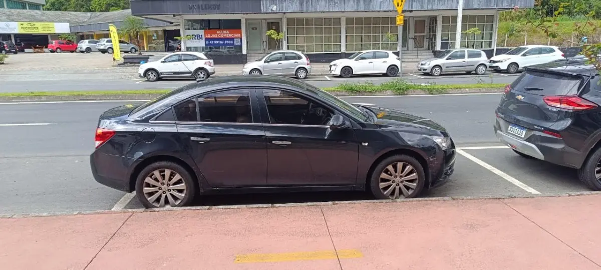LOTE 000 - GM - Chevrolet, CRUZE HB Sport LTZ 1.8 16V FlexP. 5p