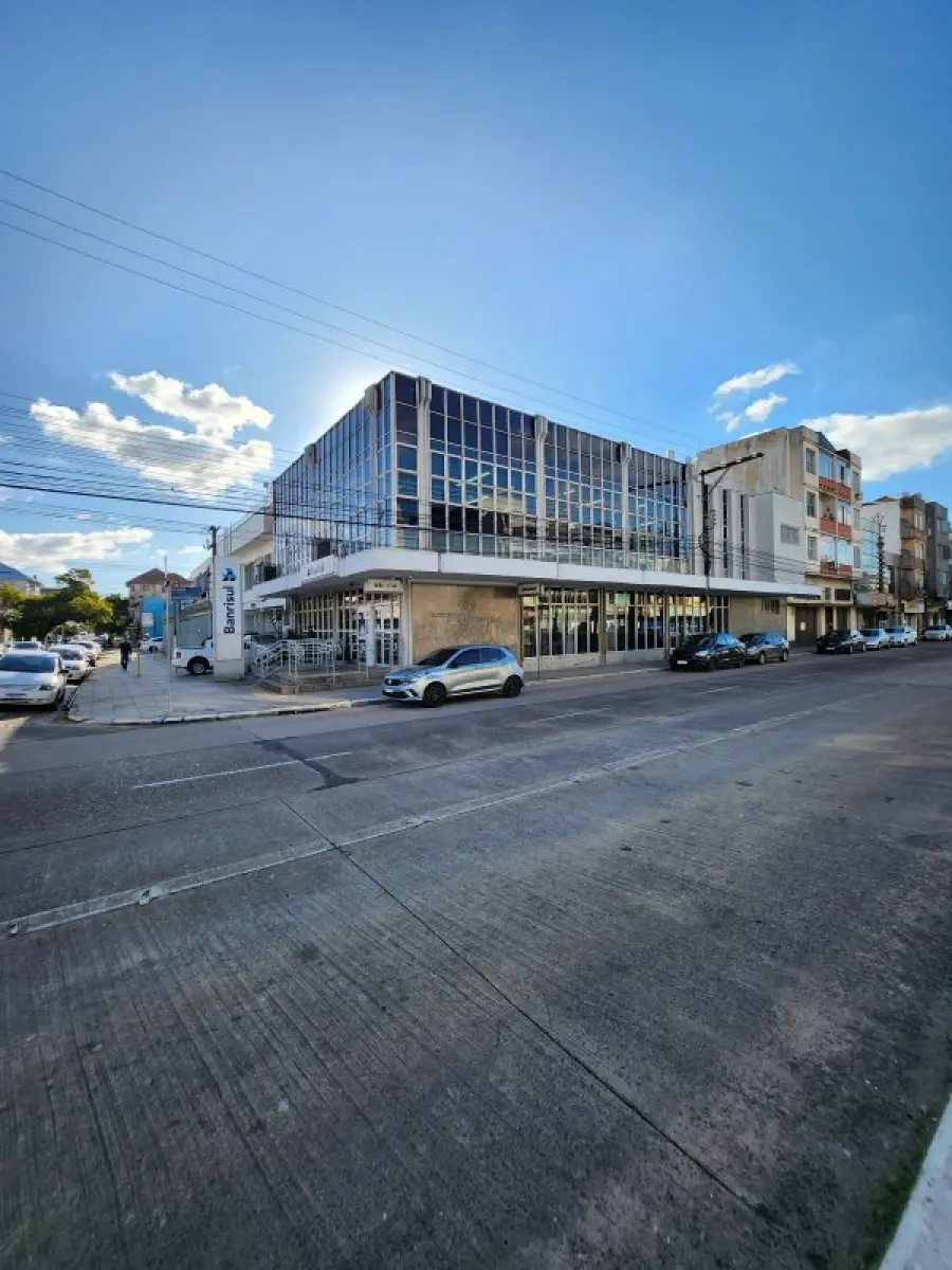 LOTE 001 - Agência Navegantes - Av. Farrapos esquina com Av. França 646 com AV. FARRAPOS