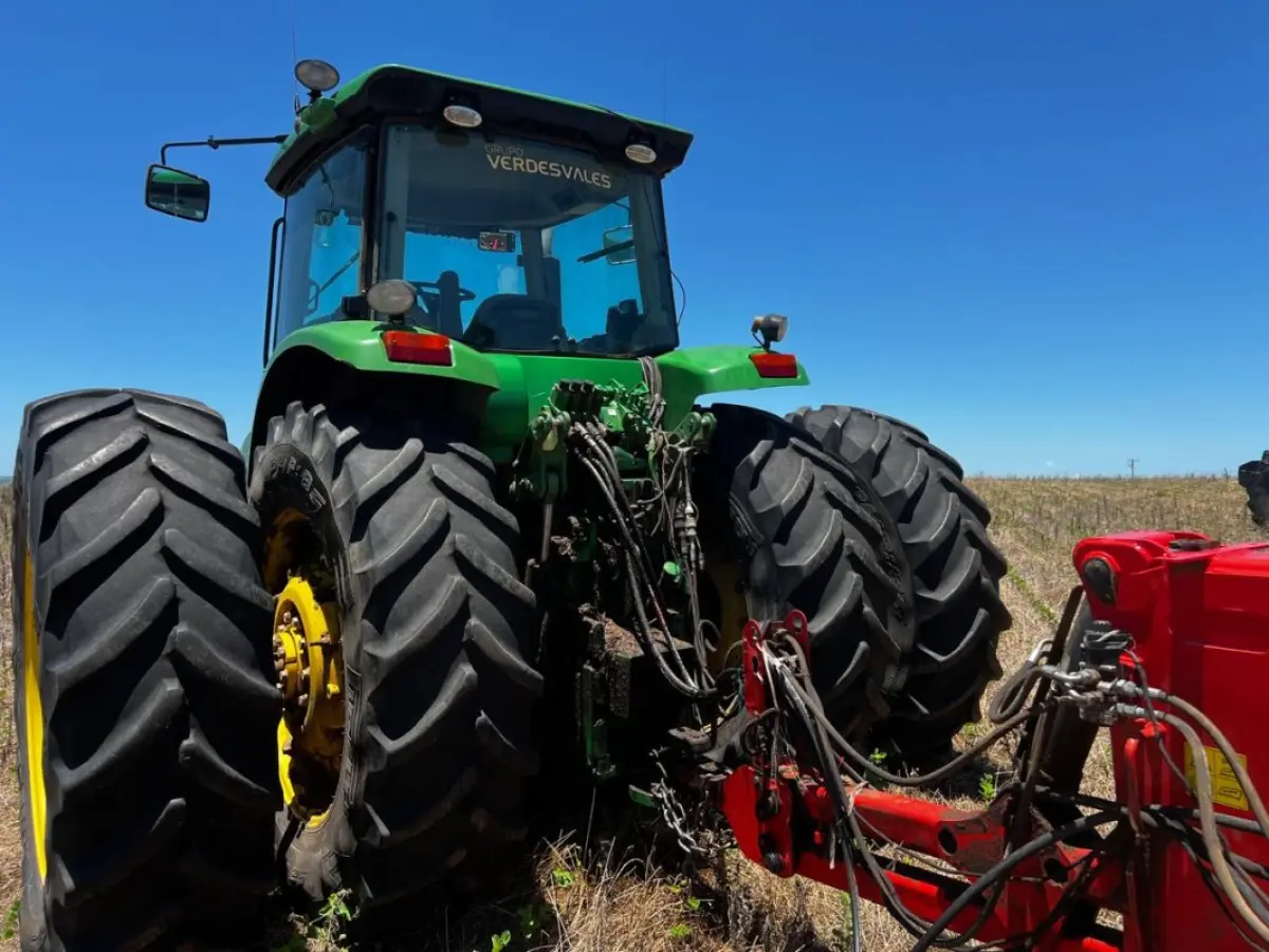 LOTE 158 - Trator 7200 JOHN DEERE 2021 - 1BM7200JPKH001356