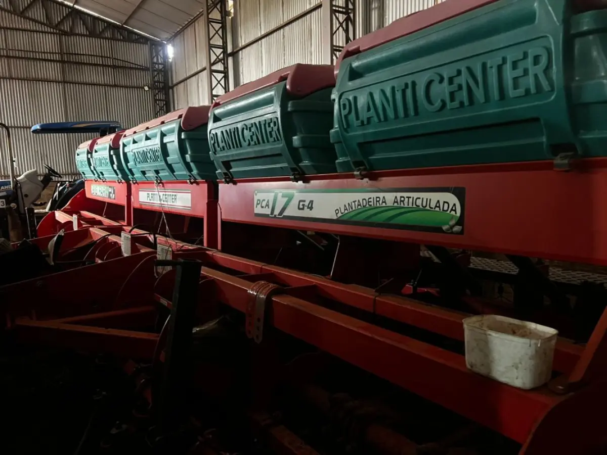 LOTE 153 - Plantadeira 17 L PLANTICENTER BIGFARM 2013 - PCA17G400039FR001