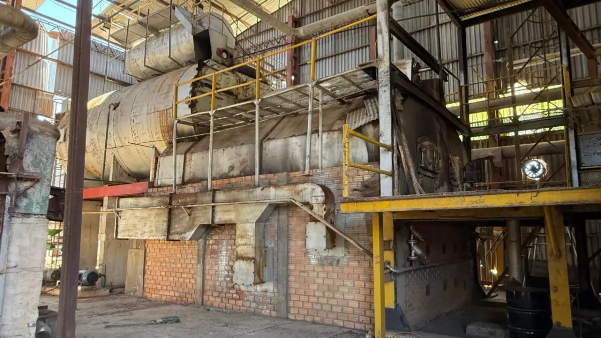 LOTE 001 - Uma área de terras com 39.353,50m², localizada na Estrada BR-116, zona urbana desta cidade de Eldorado do Sul/RS Uma fração de terras, situada à margem da BR-116, no distrito de Flor do Conde, na zona de expansão urbana deste município de Guaíba