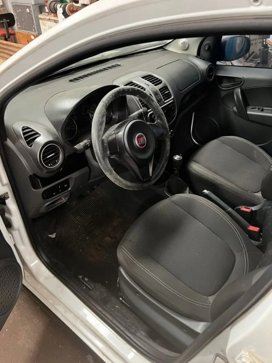 LOTE 001 - FIAT Grand Siena ATTRAC. 1.4 EVO F.Flex 8V