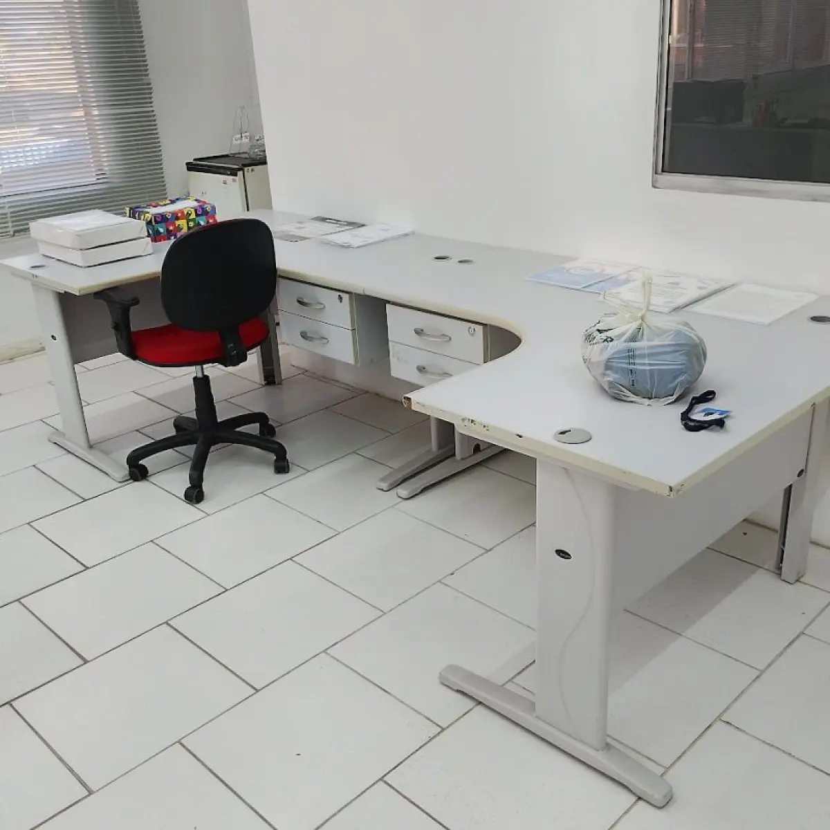 LOTE 009 - moveis no Administrativo
