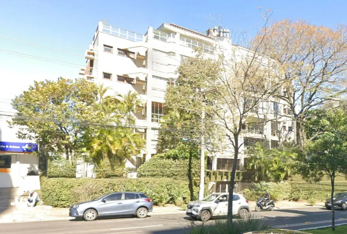 LOTE 000 - EXCELENTE APT NA AV NILO PEÇANHA 2755, COM 204M2 TOTAIS E MAIS 3 BOX
