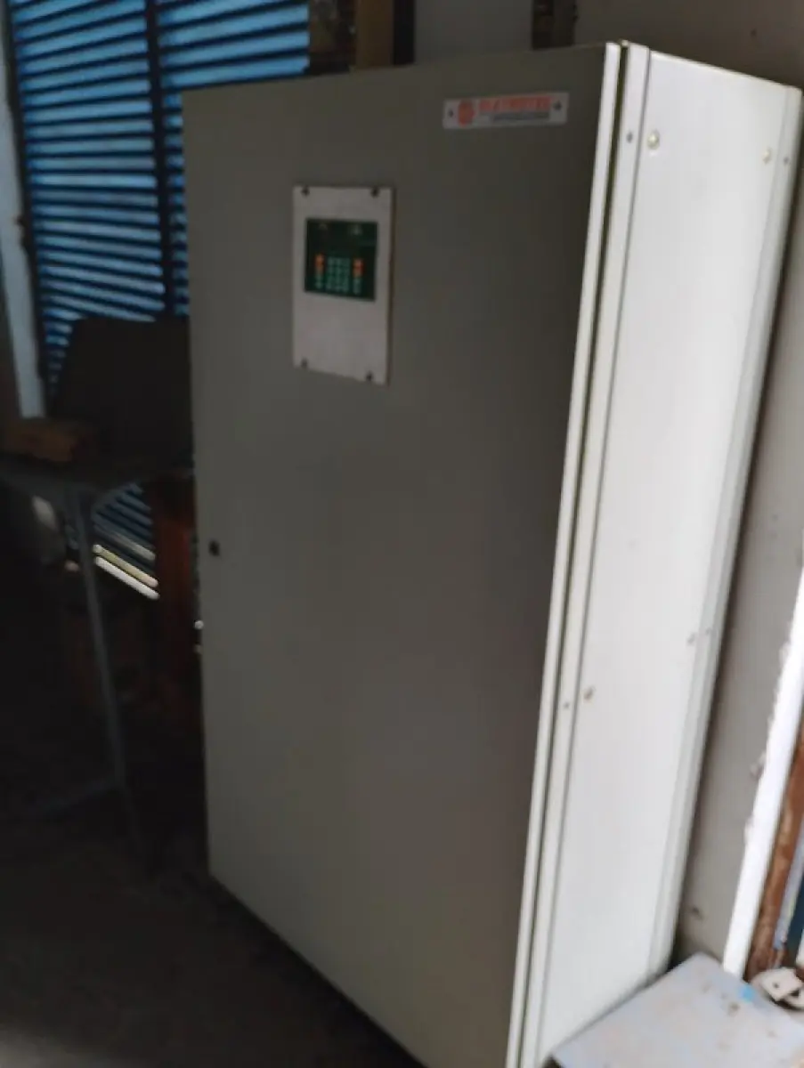 LOTE 005 - na sala da entr. Eletrica